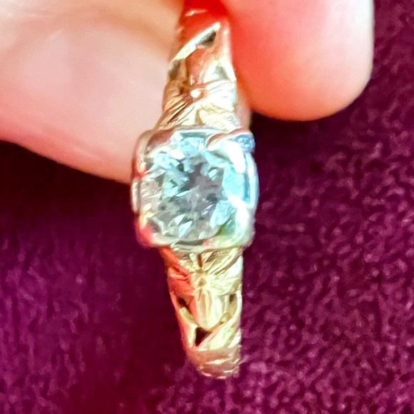 Antique Jabel Diamond Engagement Ring set in Platinum Gold - Picture 2 of 5